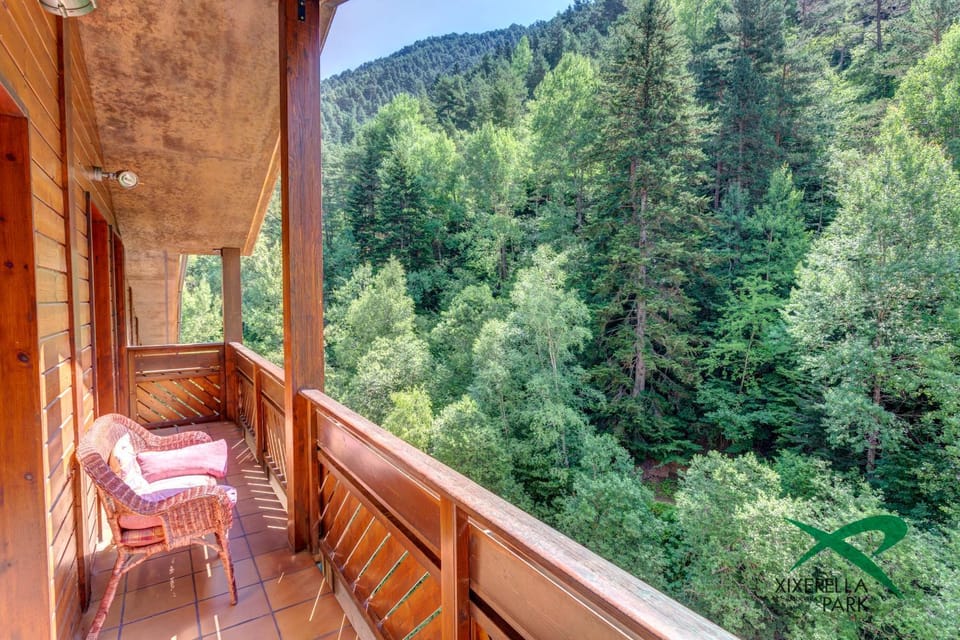 Balcony/Terrace, Mountain view