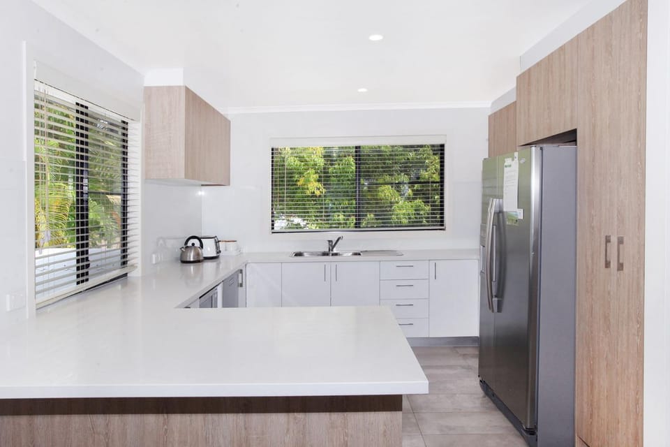 8 Springfield Avenue House in Coolum Beach