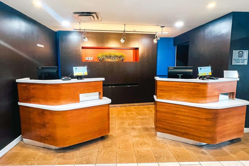 Facade/entrance, Lobby or reception