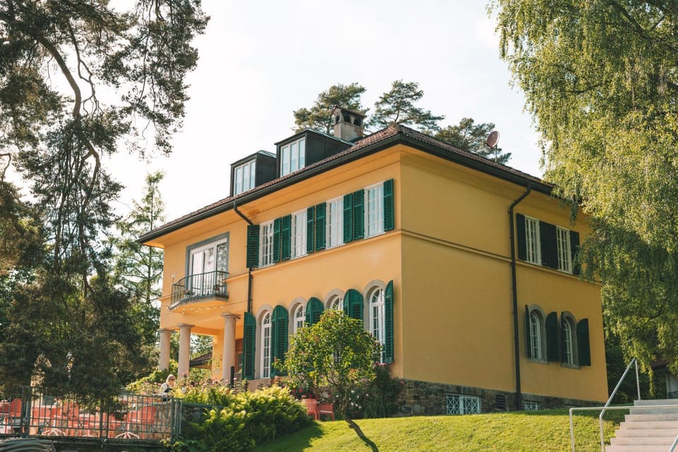 Property building, Garden, Garden view