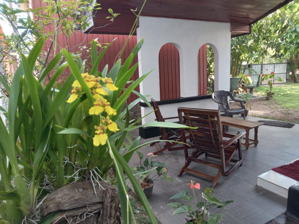 Dinky Apartment in Hikkaduwa