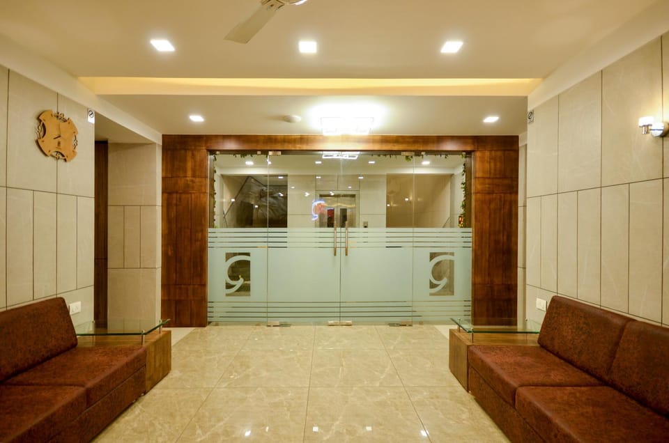 Hotel Repose Inn in Ahmedabad