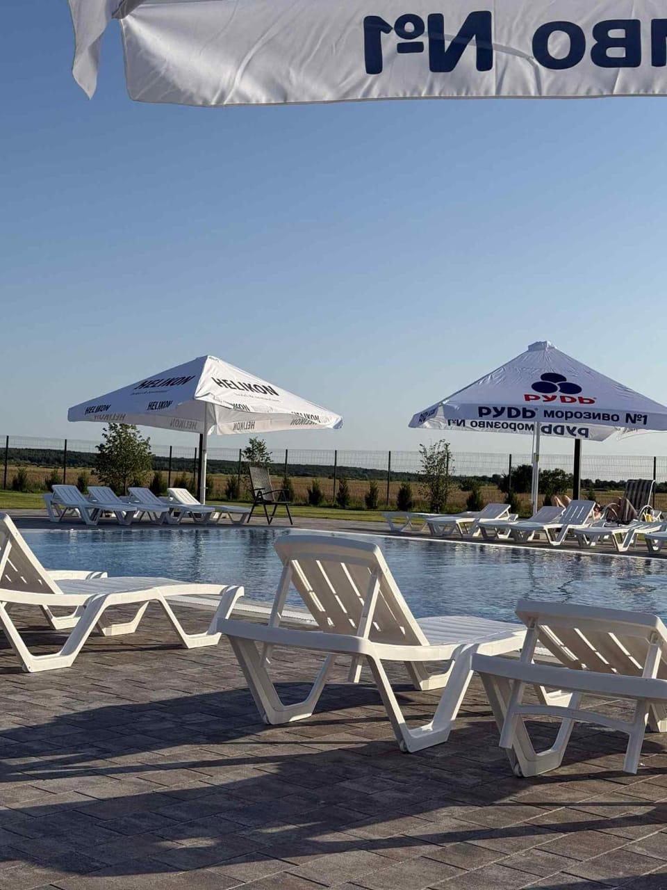 Day, Natural landscape, Pool view, Swimming pool, sunbed
