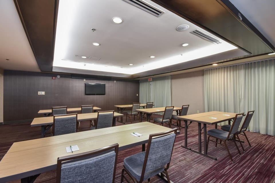 Meeting/conference room