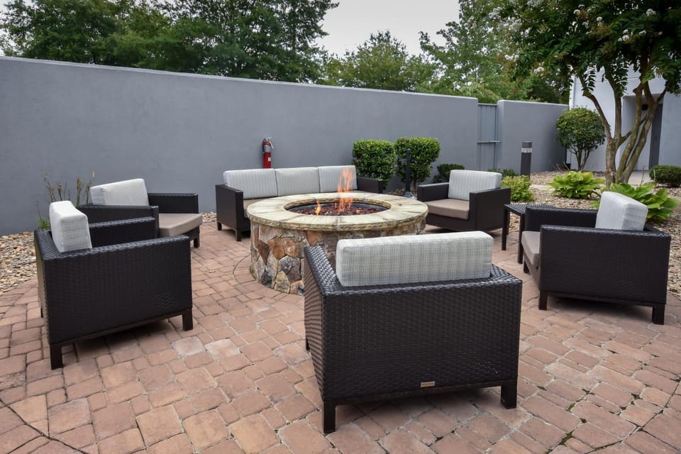 Patio, Seating area