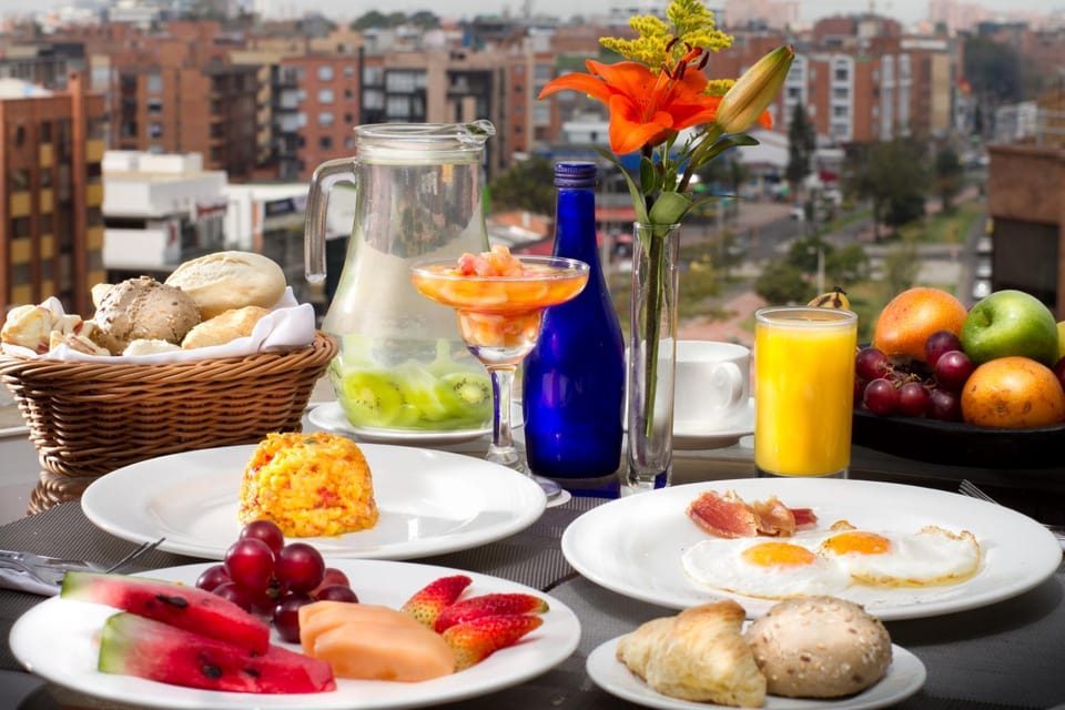 Food, Breakfast, Buffet breakfast, Drinks