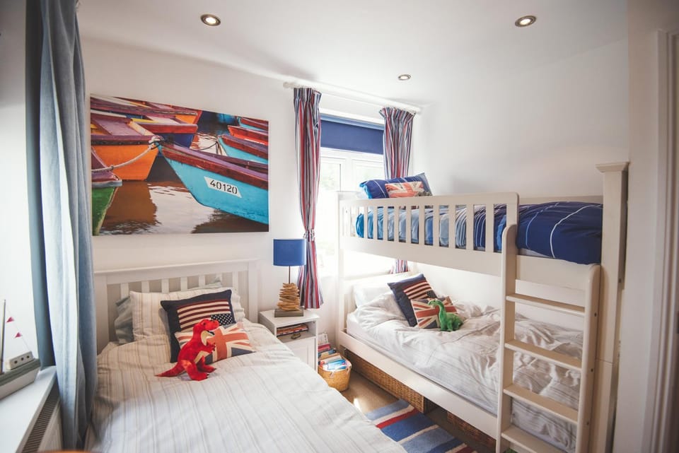 Bed, Bedroom, bunk bed