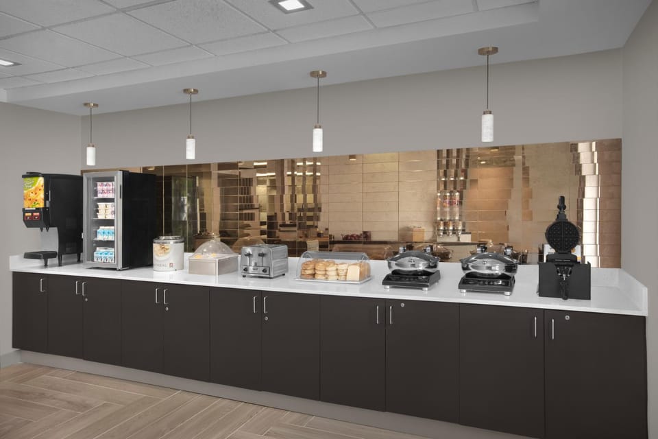 Food and drinks, Food, Area and facilities, Breakfast, Continental breakfast, Buffet breakfast, American breakfast
