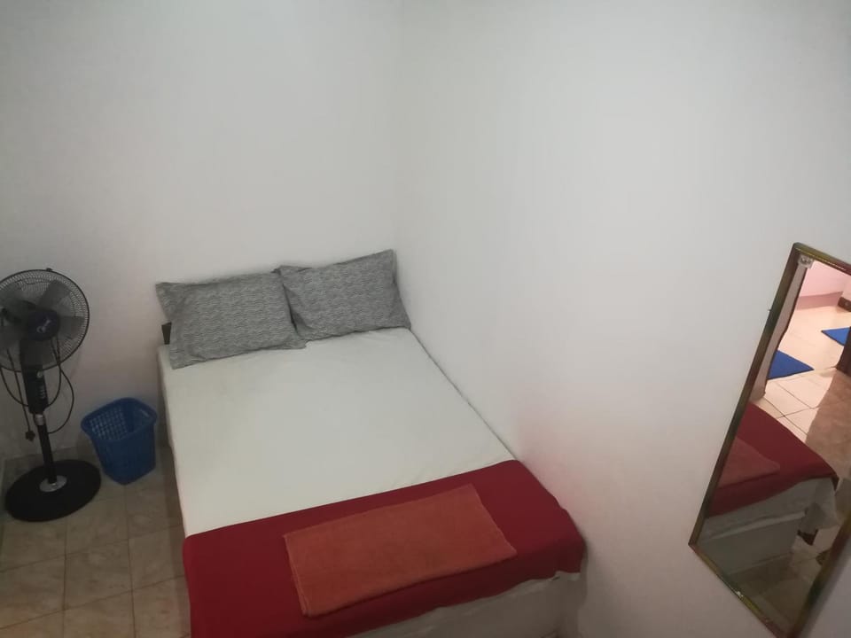 Paradise Entrance Bed and Breakfast in Central Province