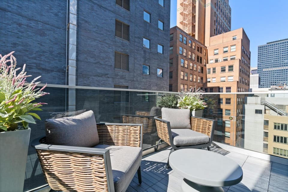 Patio, Day, View (from property/room), Balcony/Terrace, Living room, Seating area