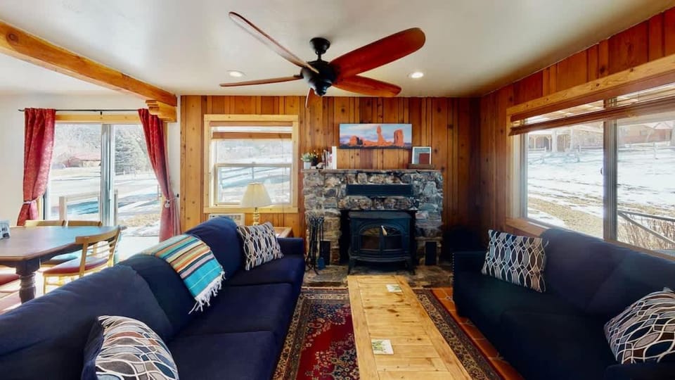 Pack Creek ~ Farm House House in Utah
