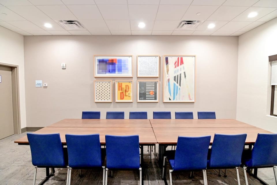 Meeting/conference room