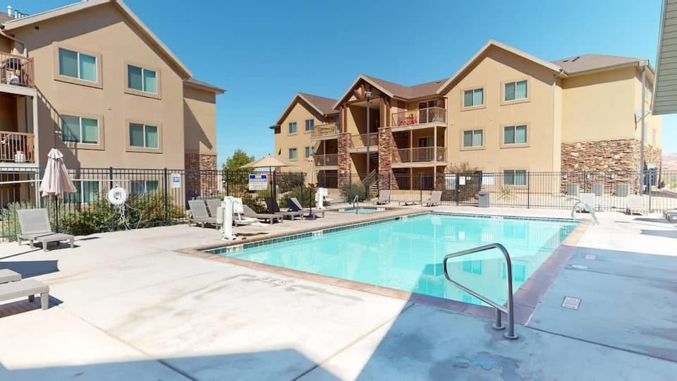 Red Cliff Condos #3E Apartment in Utah