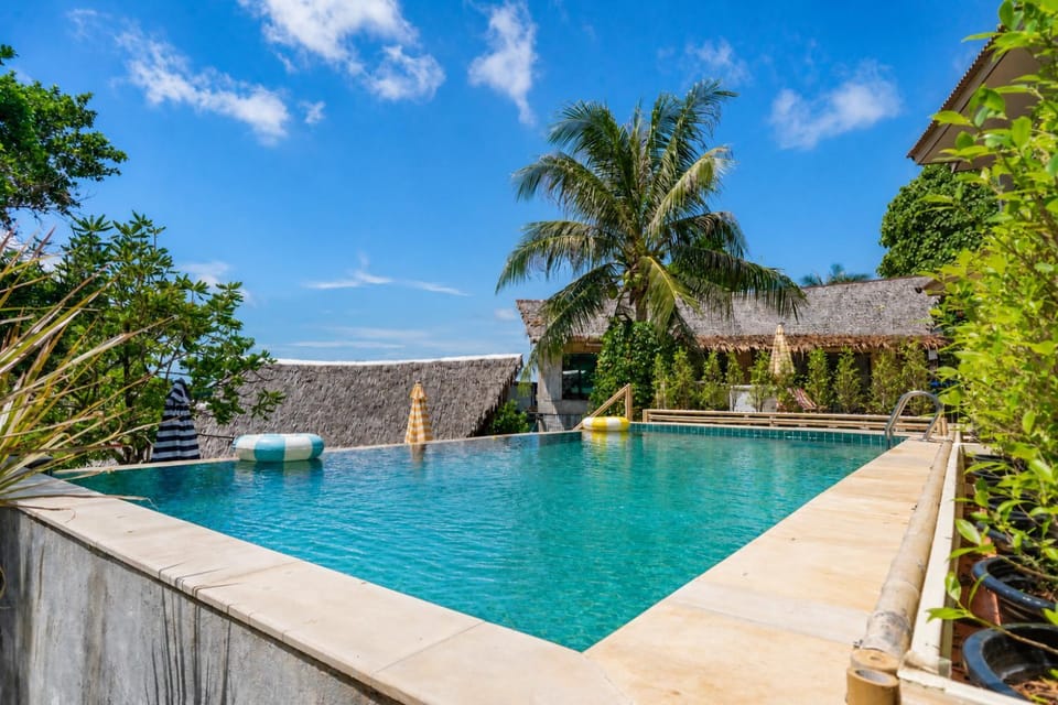 Pool view, Swimming pool