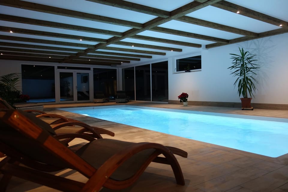 Spa and wellness centre/facilities, Swimming pool