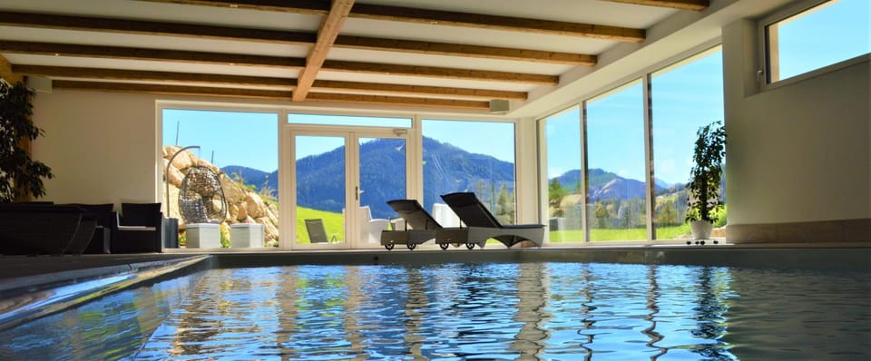 Swimming pool, Swimming pool