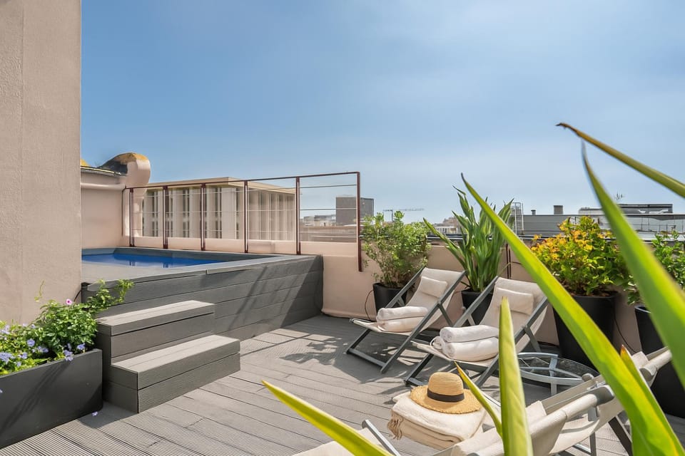 Pool view, Swimming pool