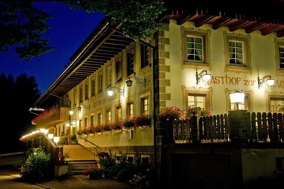 Property building, Facade/entrance, Night