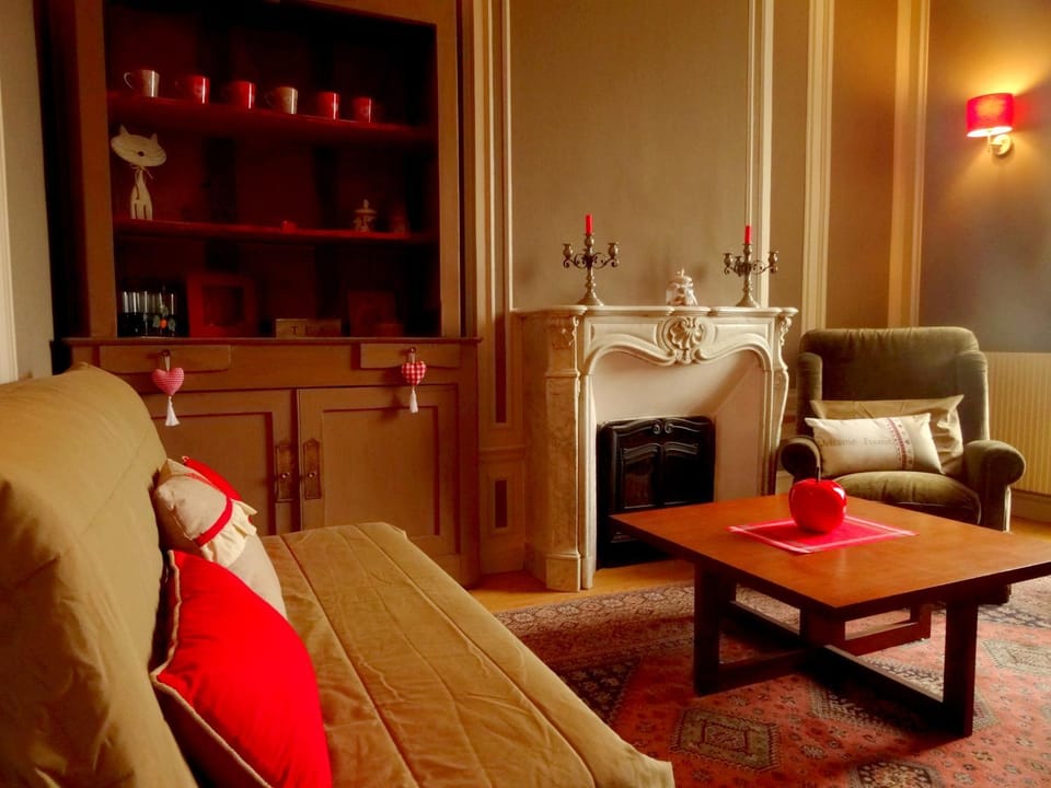 Communal lounge/ TV room, Living room, Decorative detail, On site