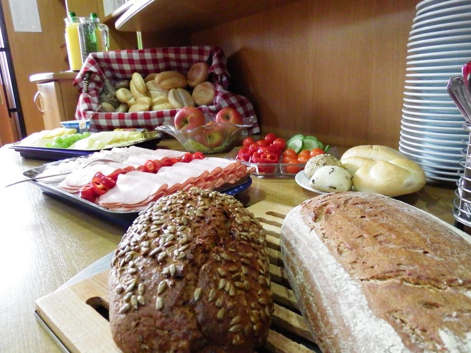 Breakfast, Buffet breakfast