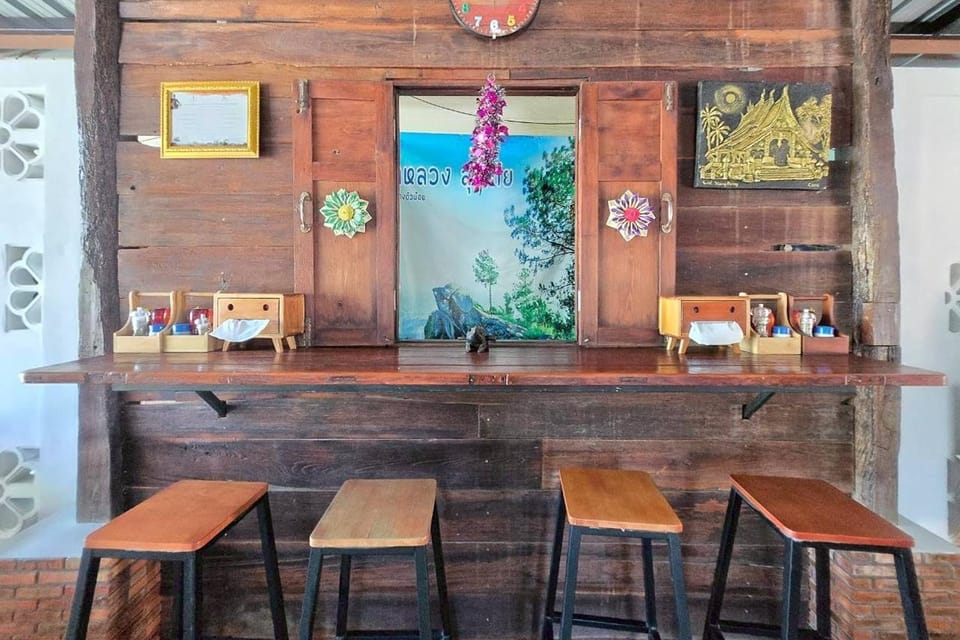 Restaurant/places to eat, Lobby or reception