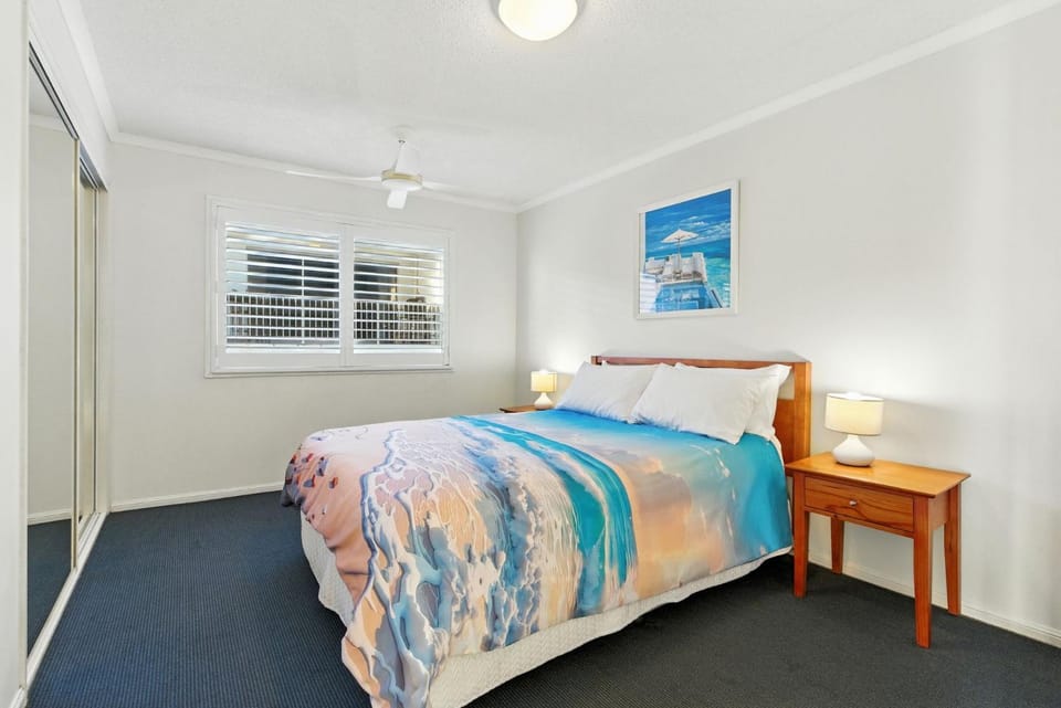 Unit 5 Phoenix Apartment in Coolum Beach