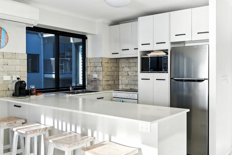 Unit 5 Phoenix Apartment in Coolum Beach