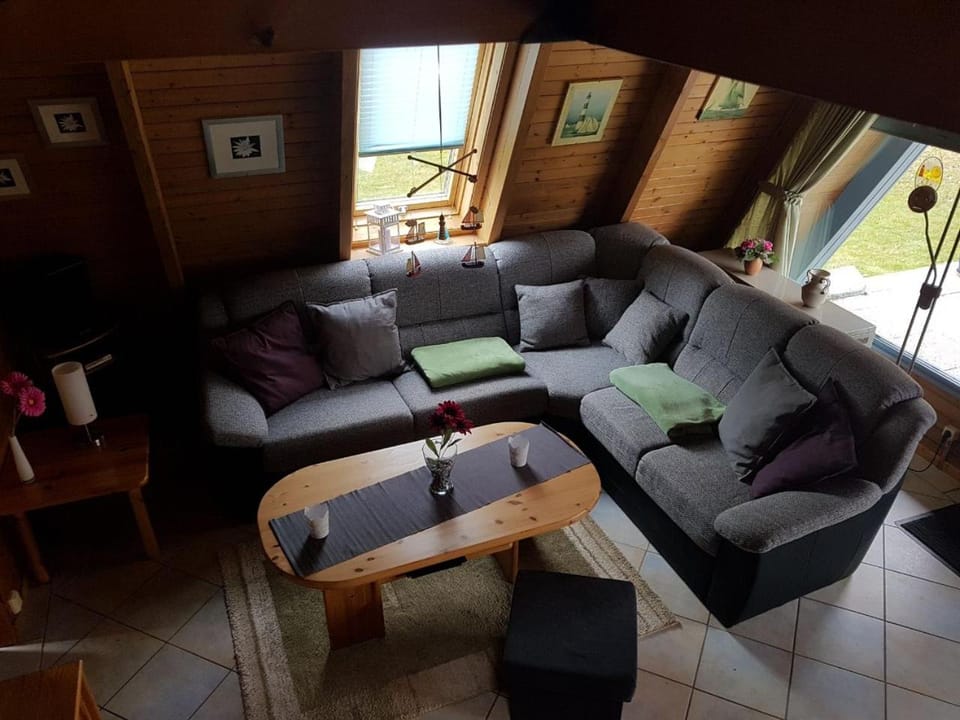 Living room, Photo of the whole room