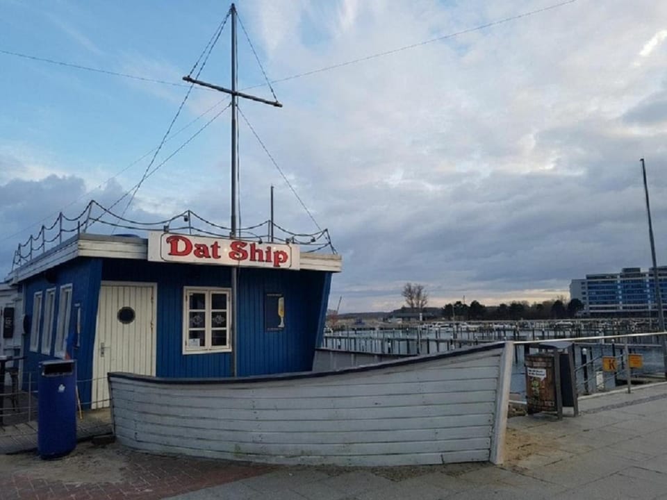 Nearby landmark