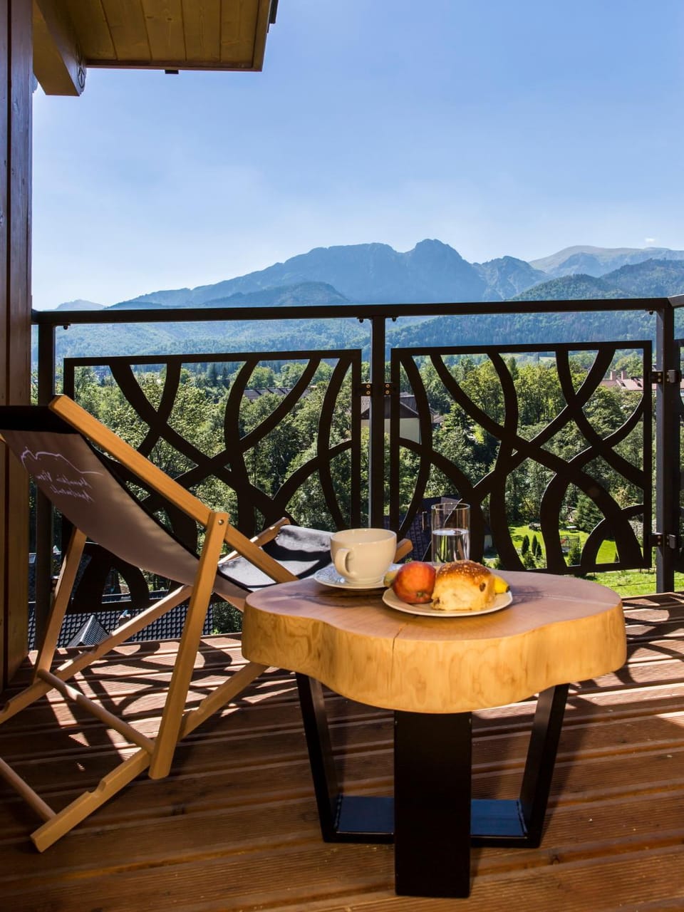Balcony/Terrace, Mountain view