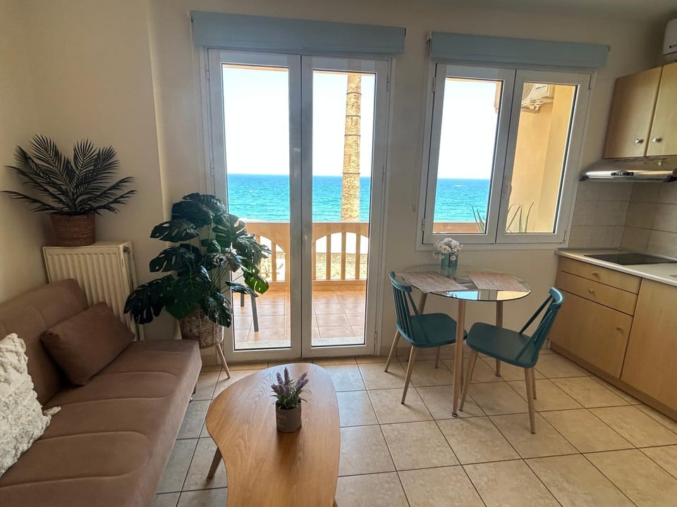 Koumpe Blue Sea View Apartment (2) Apartment in Rethymno