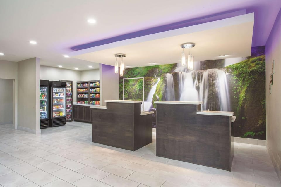 Lobby or reception, On site