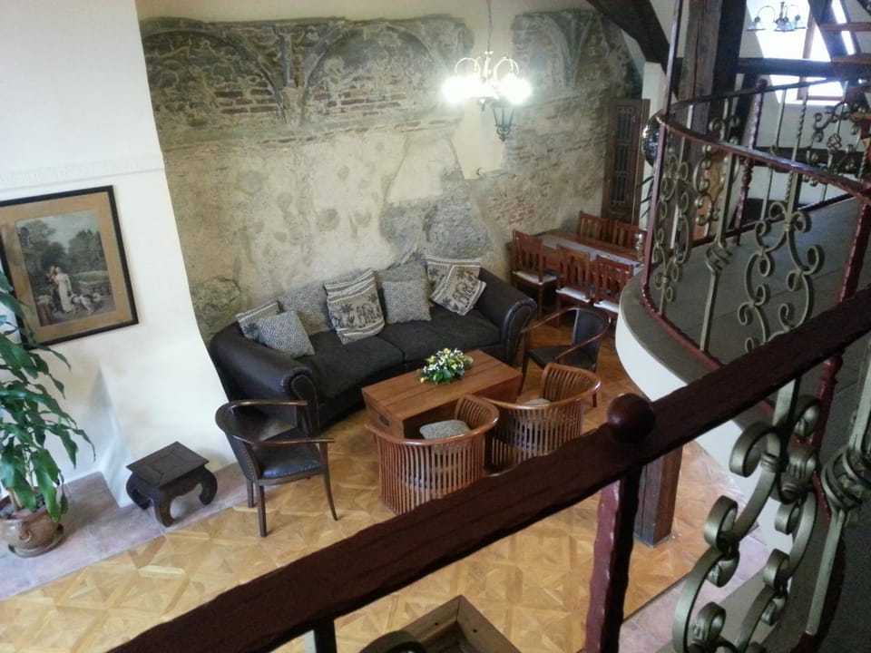 Living room, Photo of the whole room, Seating area