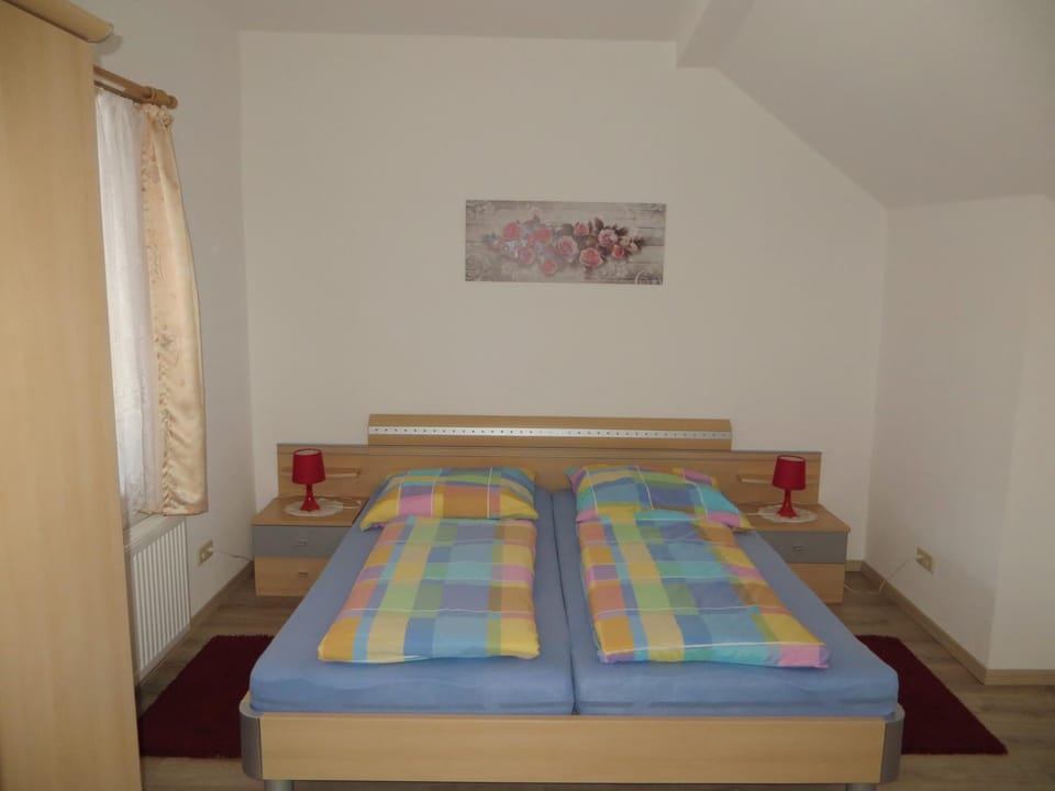 Ferienwohnung & Zimmervermietung Wolf Bed and Breakfast in Thuringia, Germany