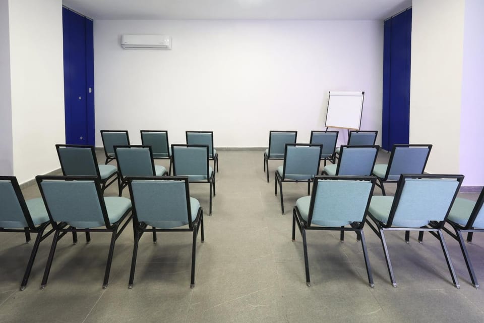 Meeting/conference room