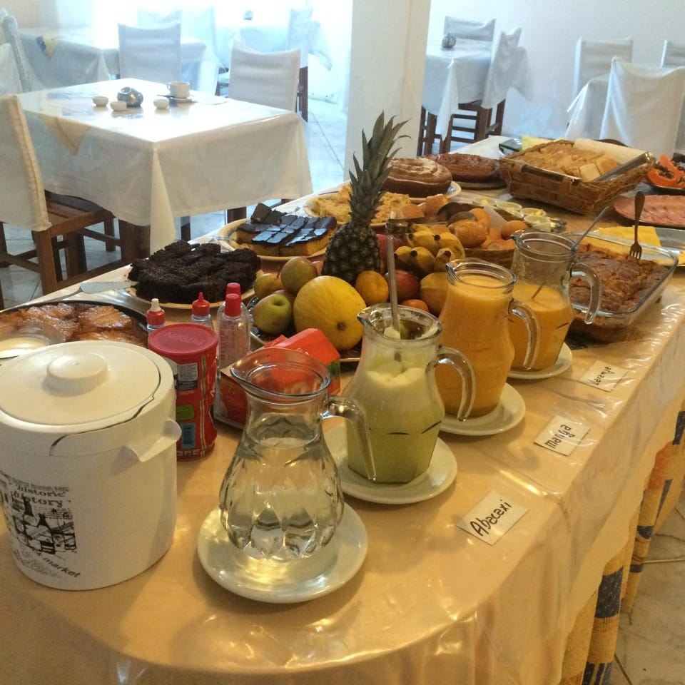 Buffet breakfast