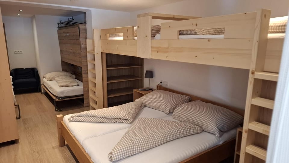 Waldhaus Talblick Inn in Tyrol