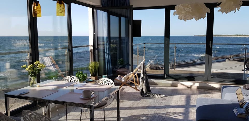 Living room, Sea view