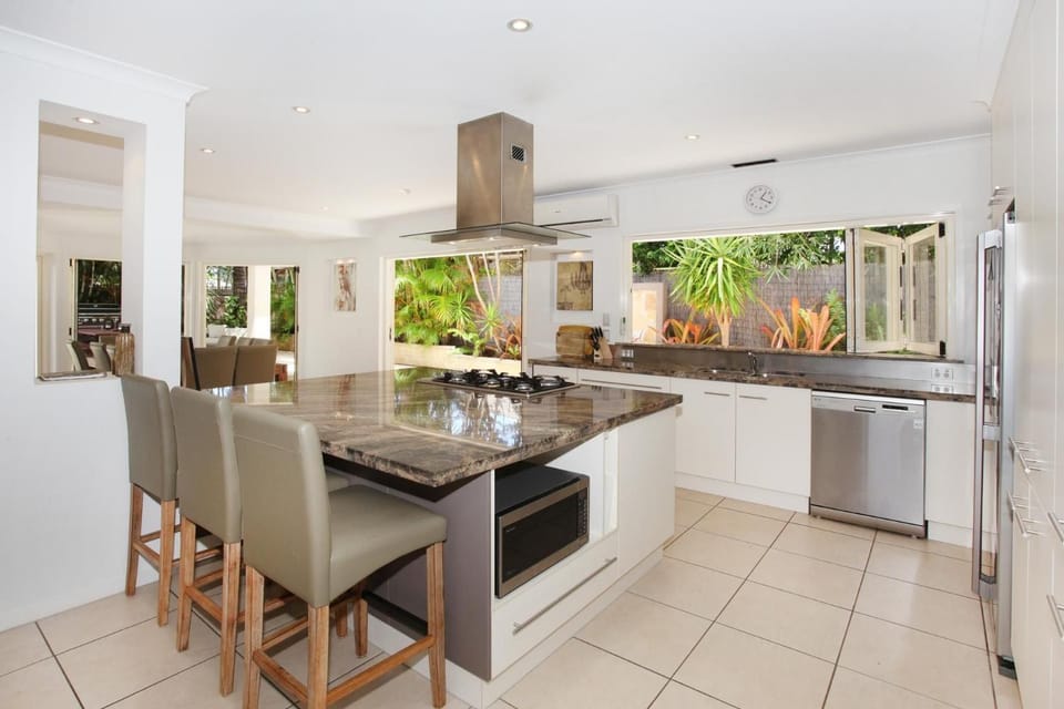 11 Dalmor Court House in Coolum Beach