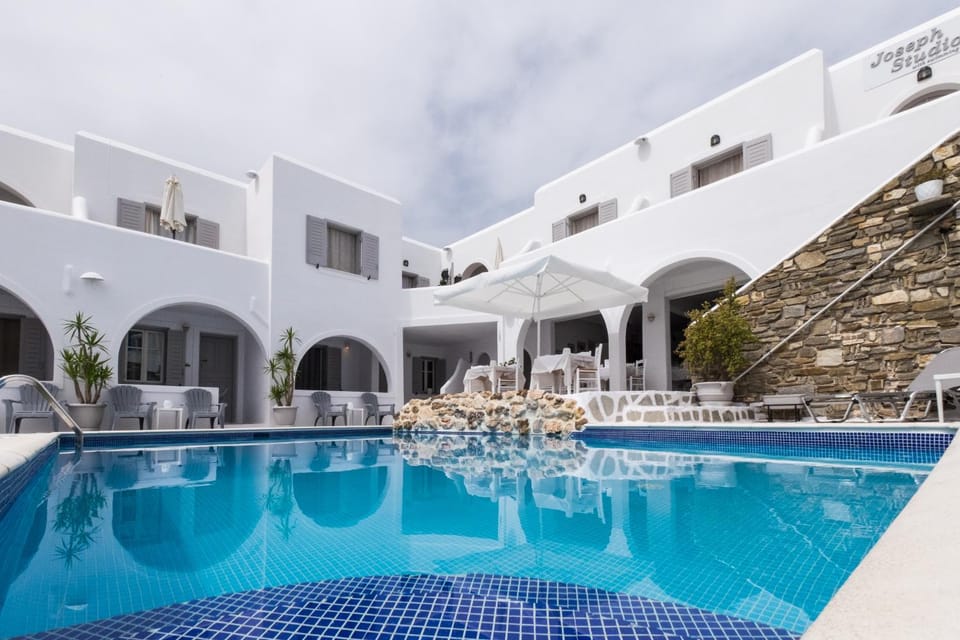 Property building, Swimming pool