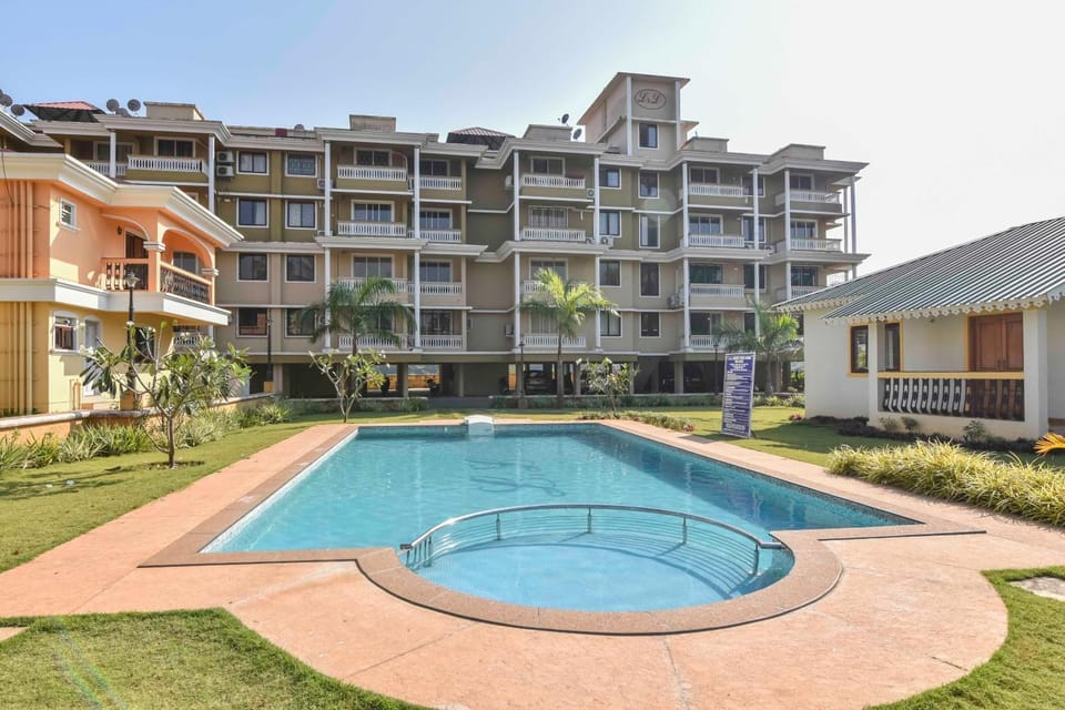 Property building, Pool view, Swimming pool