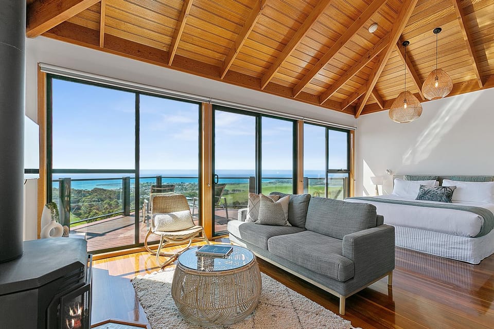 View (from property/room), Balcony/Terrace, Living room, Seating area, Sea view
