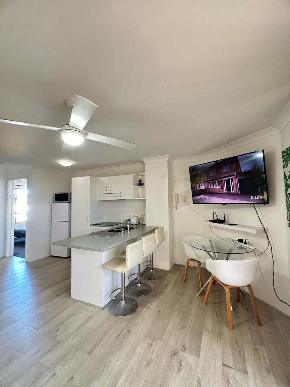 Kitchen or kitchenette