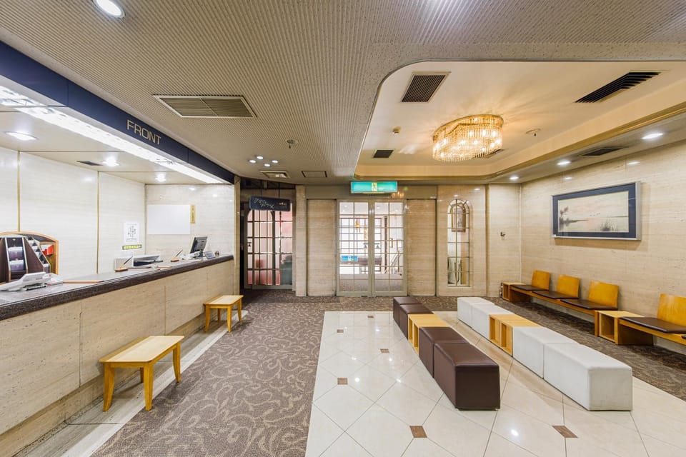 Communal lounge/ TV room, Lobby or reception