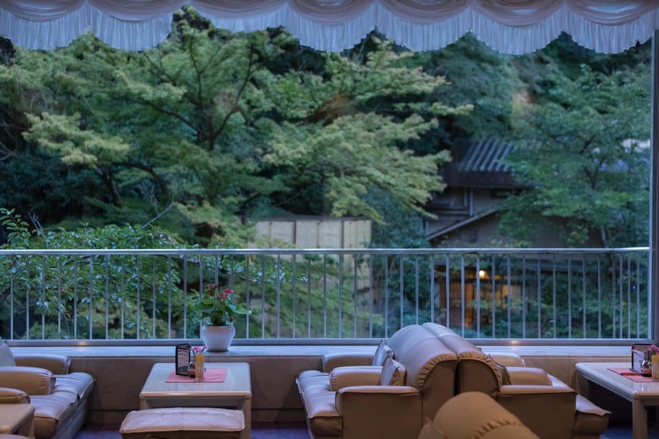 View (from property/room), Lobby or reception, Garden view