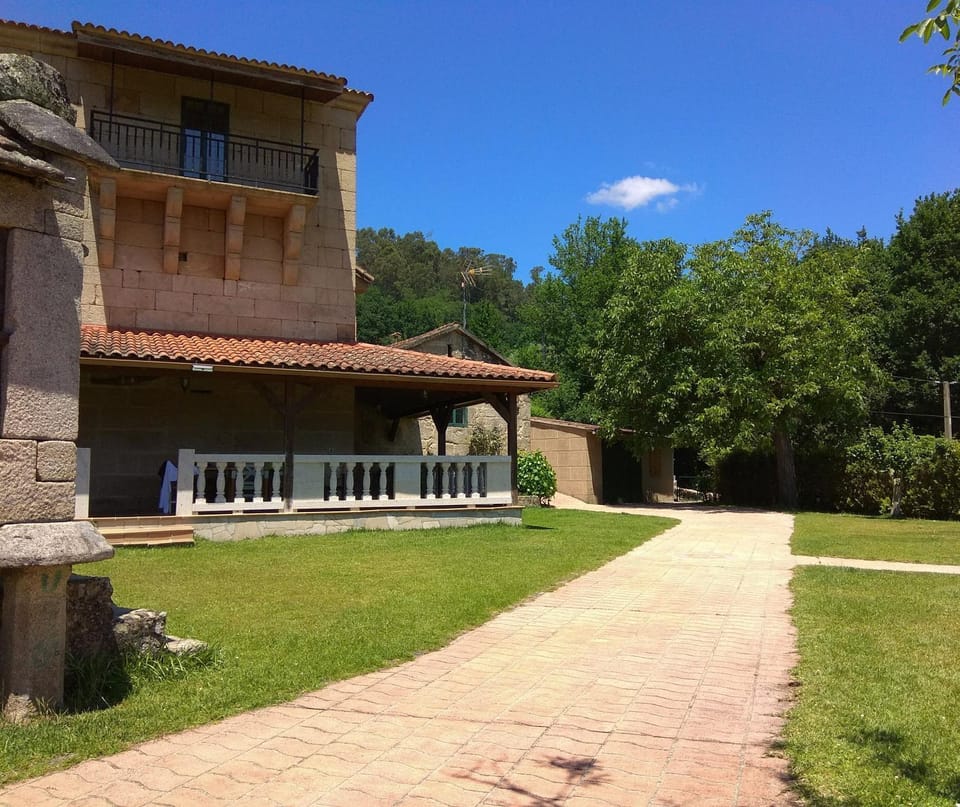 La Torre Mondariz House in Galicia