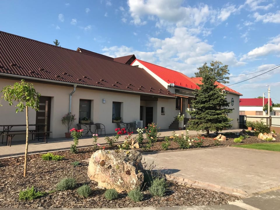 Kristály apartmanok Bed and Breakfast in Slovakia