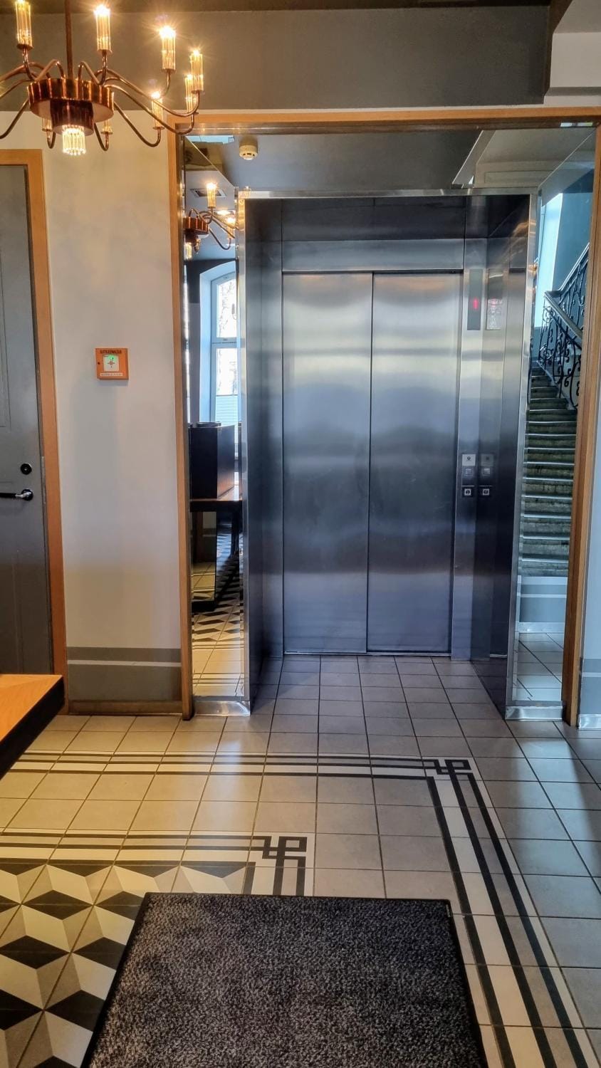 elevator