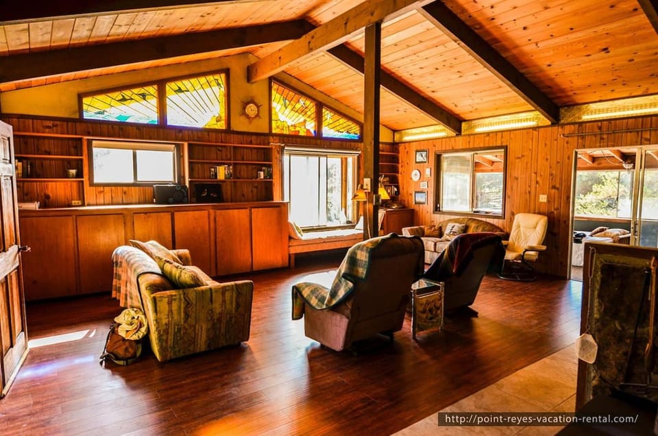 The Quail's Nest Retreat House in Point Reyes Station