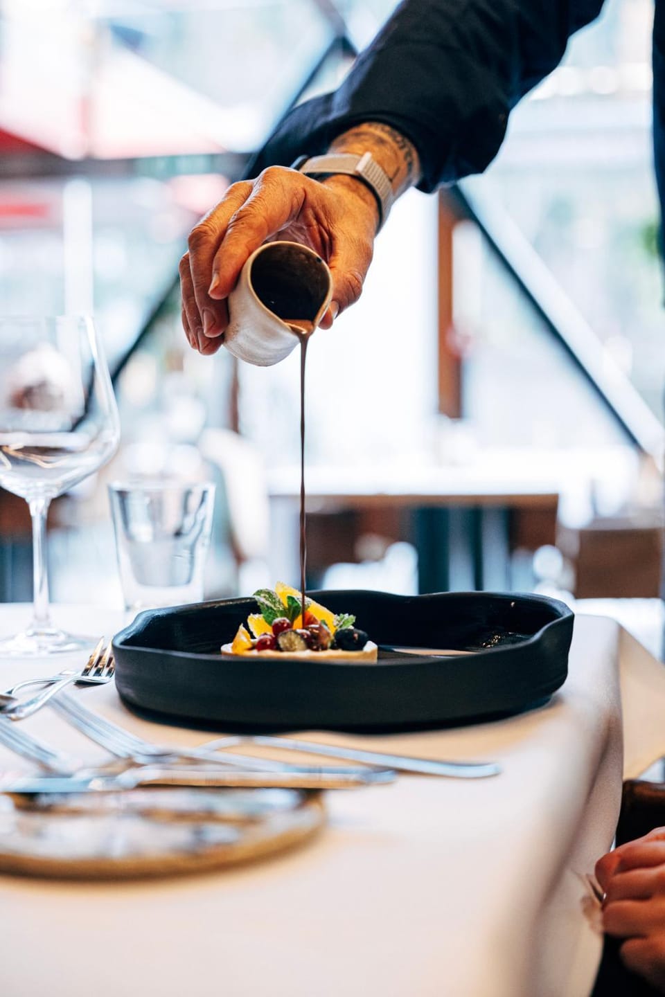 People, Winter, Food and drinks, Dining area, Food, Dinner, Drinks, Alcoholic drinks